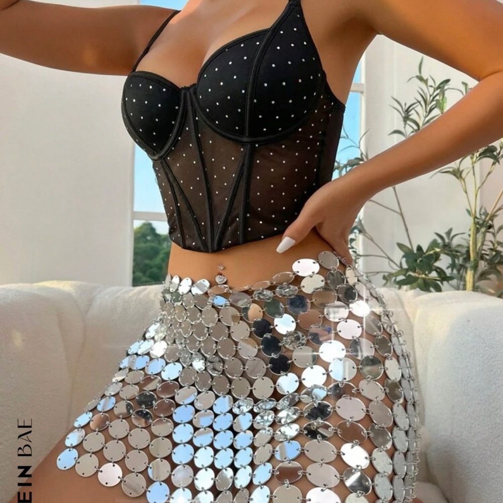Disc Chainmail Skirt - Picture 2 of 3